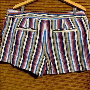 Loft Short size 12